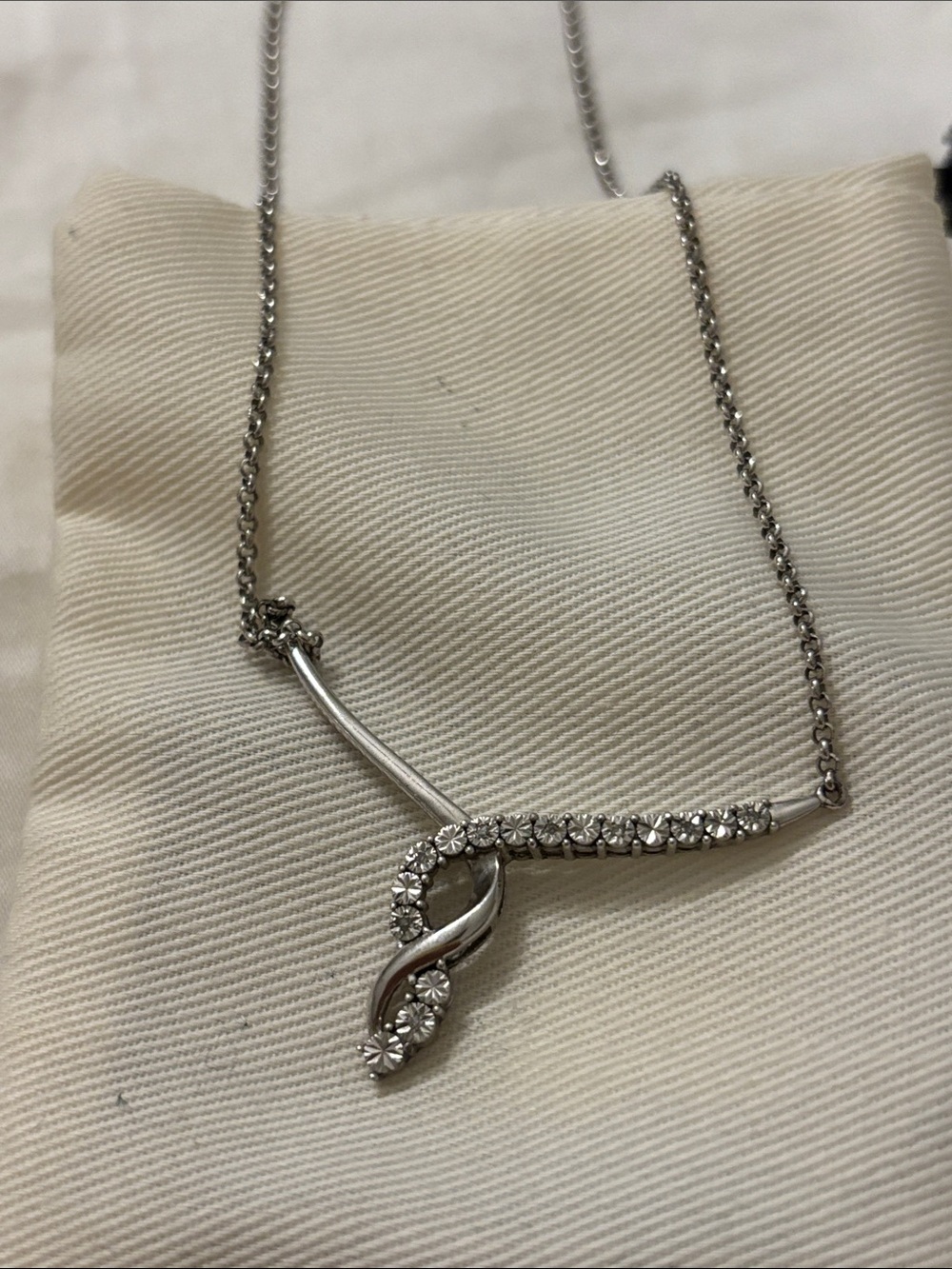 Silver necklace 925 with stones